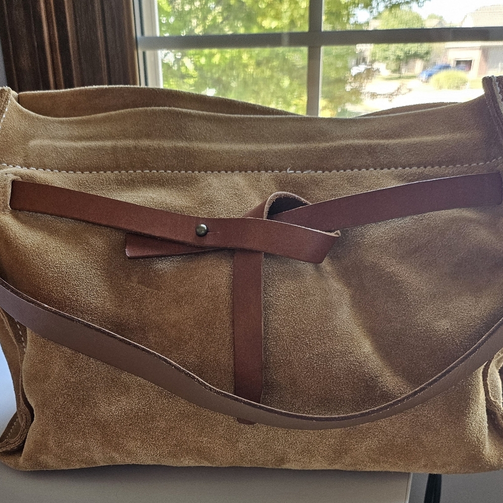 Parker Thatch Blair Bag